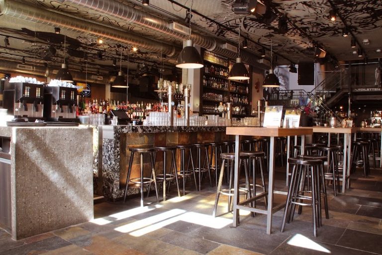 Mojo’s Eatertainment — restaurant in Alkmaar